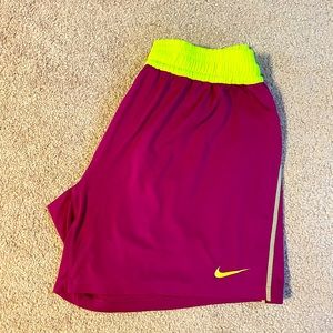 Women’s medium dri-fit Nike shorts